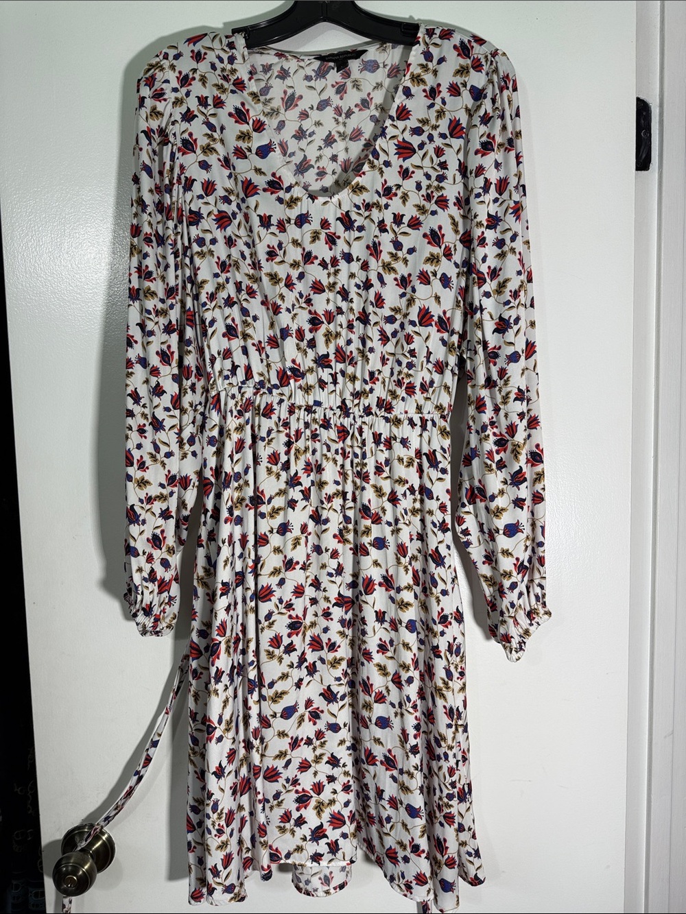 Banana Republic White Floral Midi Dress with Red and Blue Floral Accents size L
